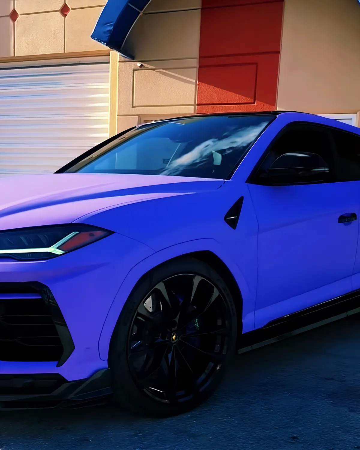 The purple Urus wrap
